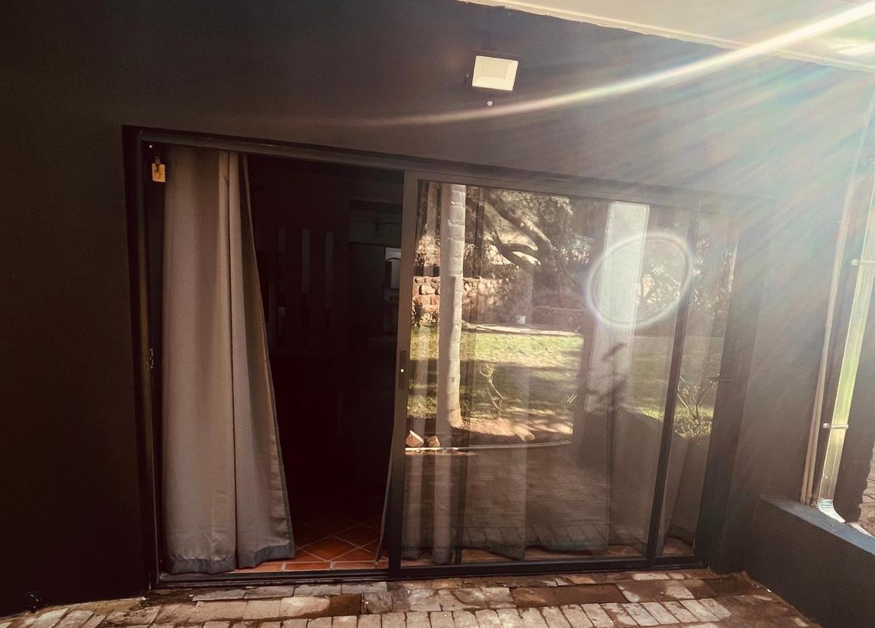 Bed and Breakfast The Hart House Hartbeespoort Exterior foto